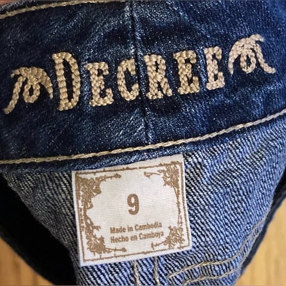 Decree- Denim distressed mini skirt‎ Size 9 - Picture 6 of 6